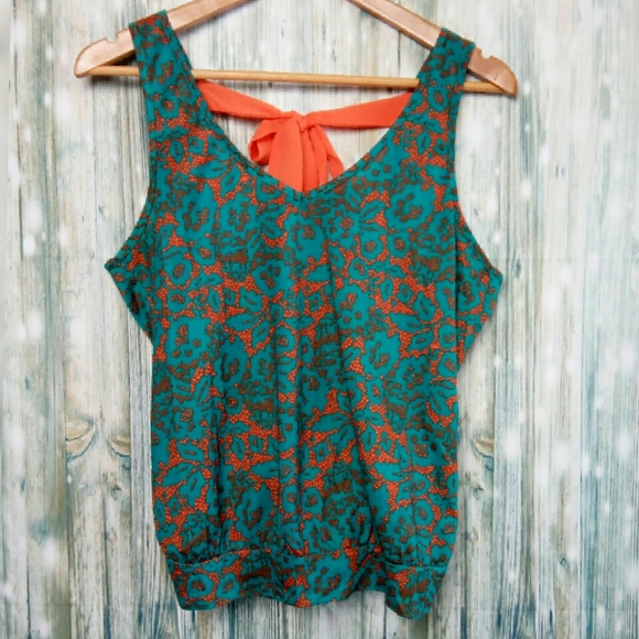 Lily Star Tops - Lily Star criss cross back neck tie halter tank